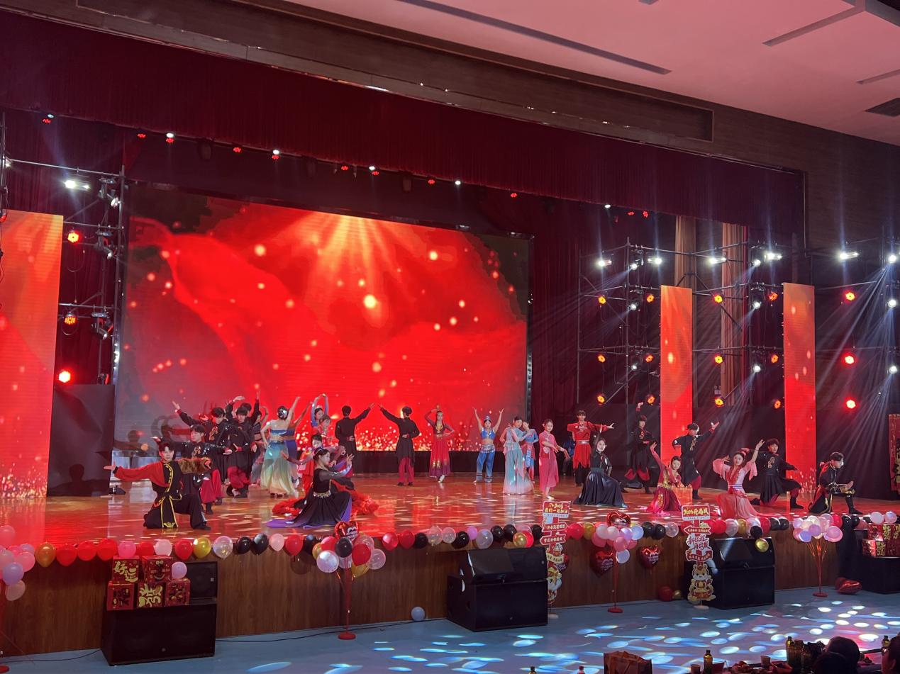 e782ef2f6729f804a7e938772391f1be